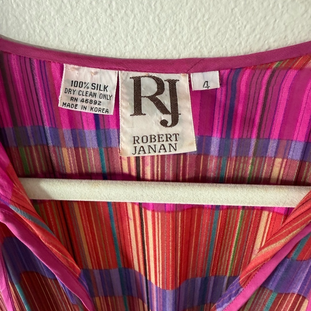 Vibrant Vintage Multicolor V-Neck Midi Dress - Picture 2 of 5
